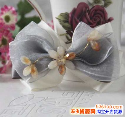 今年韩国流行蝴蝶结头花发夹款式有哪些 怎么佩戴凸显